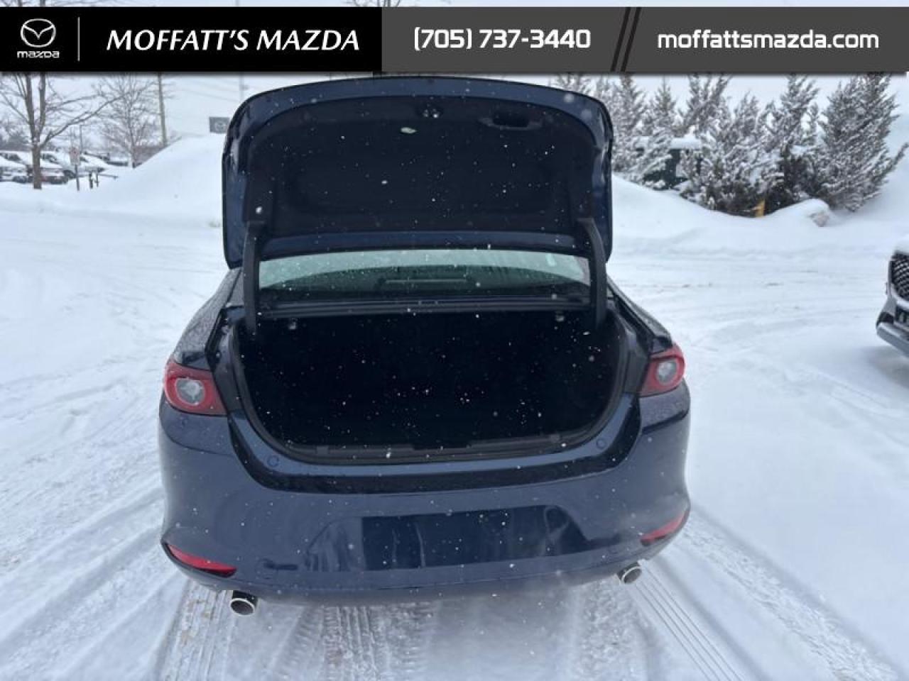 2023 Mazda MAZDA3 GS Photo