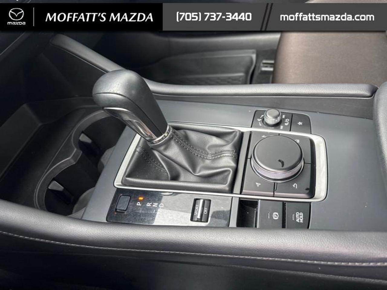 2023 Mazda MAZDA3 GS Photo