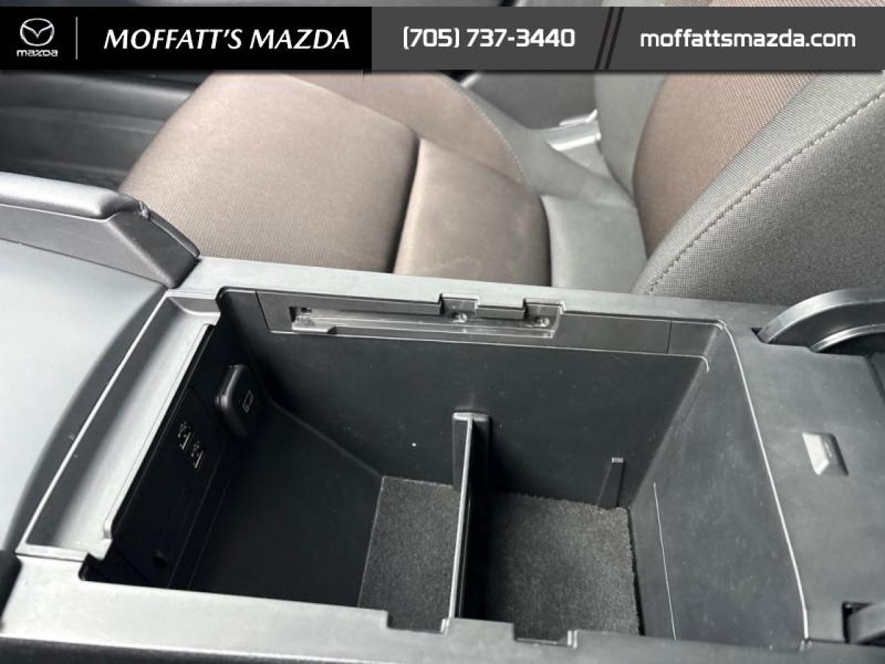 2023 Mazda MAZDA3 GS Photo