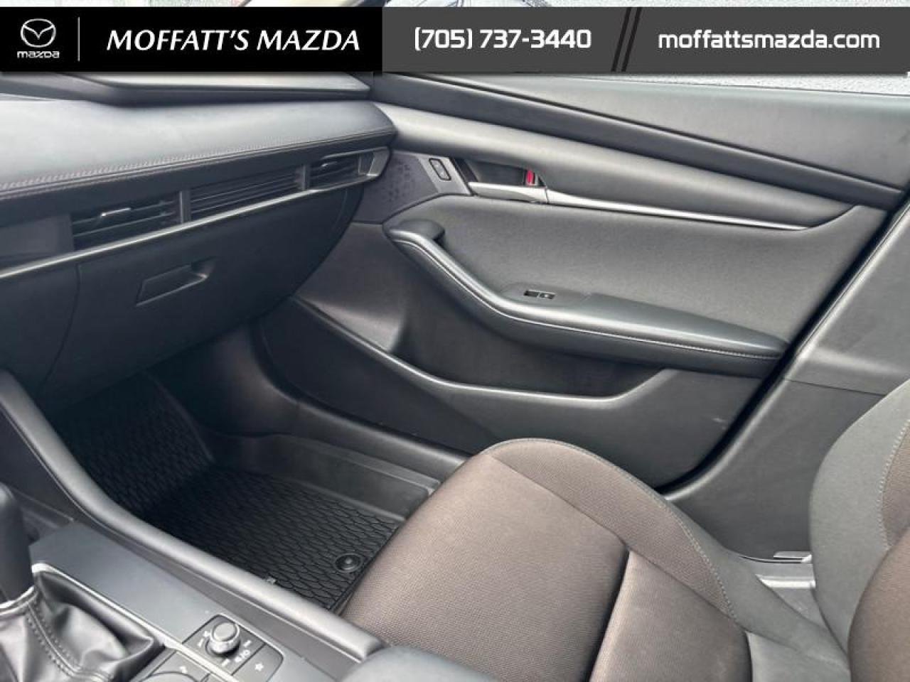 2023 Mazda MAZDA3 GS Photo