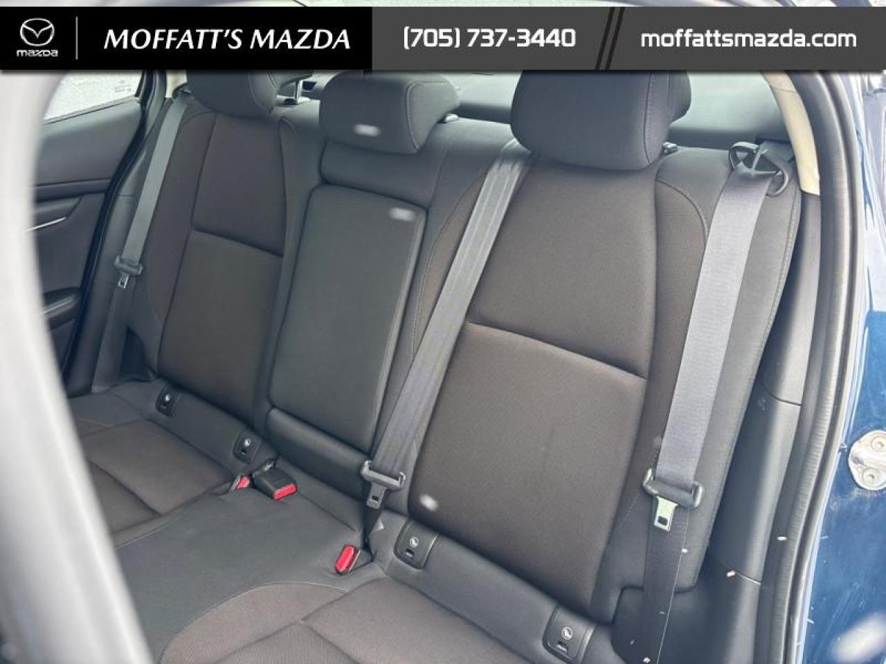 2023 Mazda MAZDA3 GS Photo