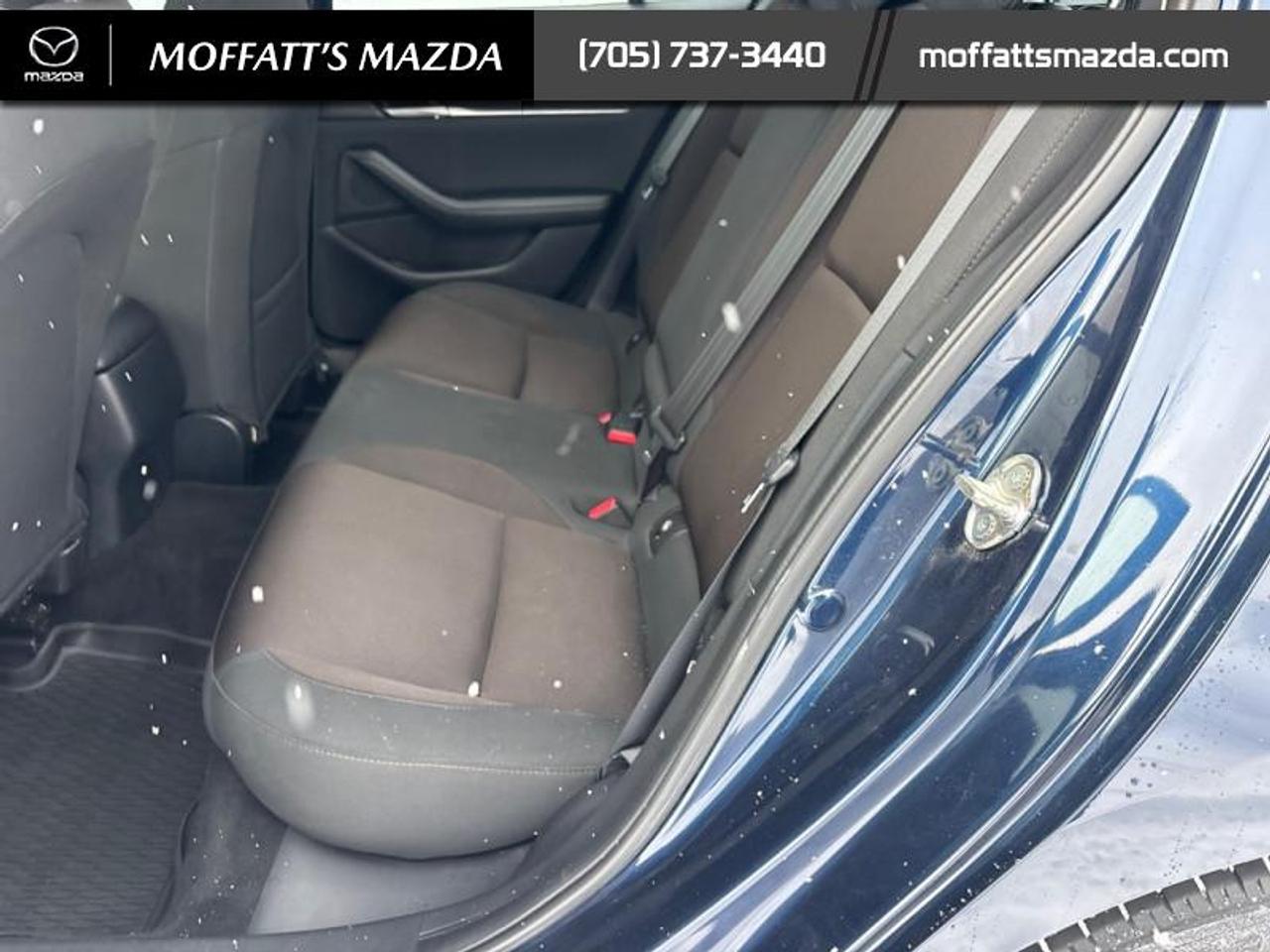 2023 Mazda MAZDA3 GS Photo