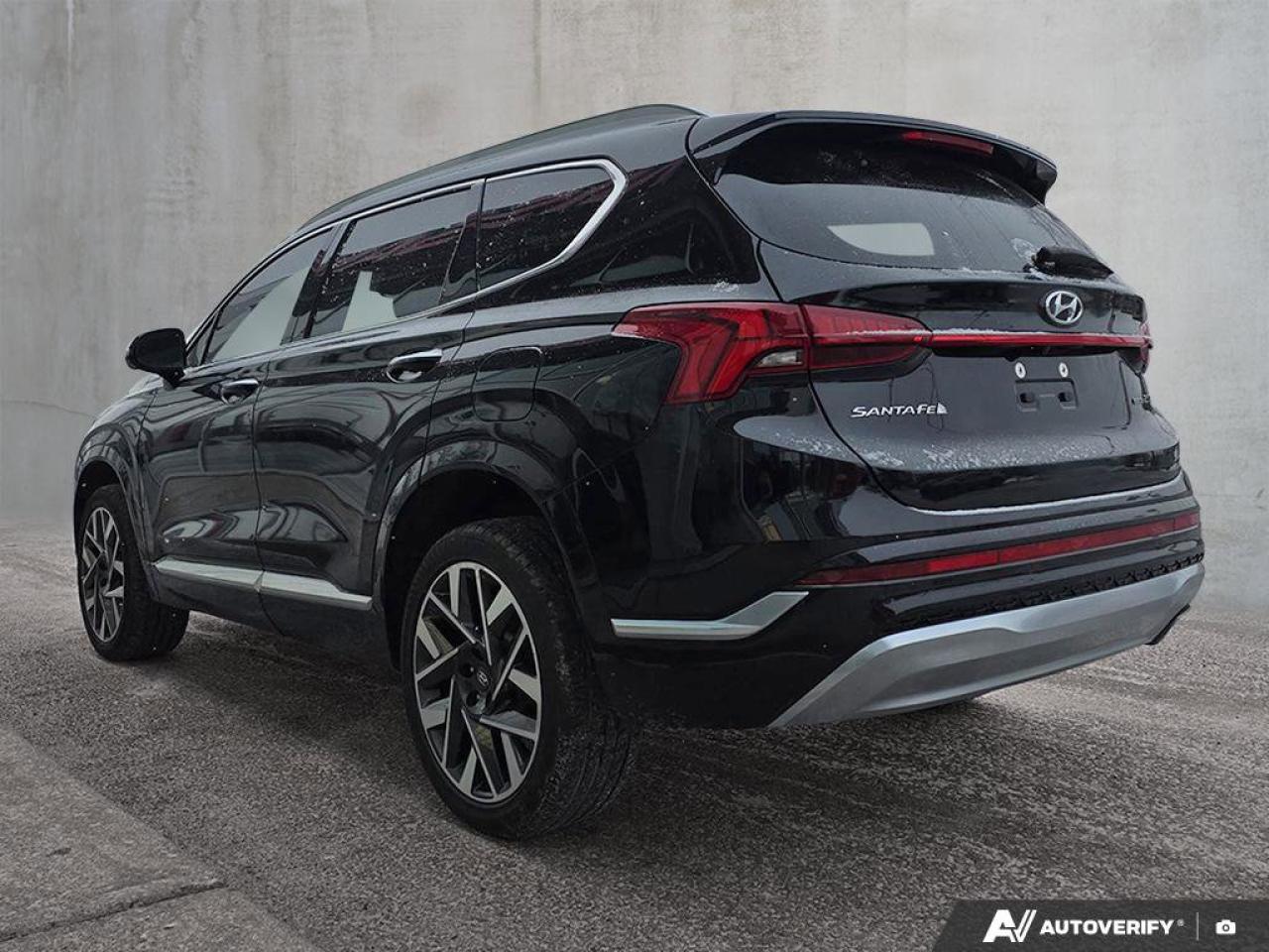 2023 Hyundai Santa Fe Ultimate Calligraphy Photo2