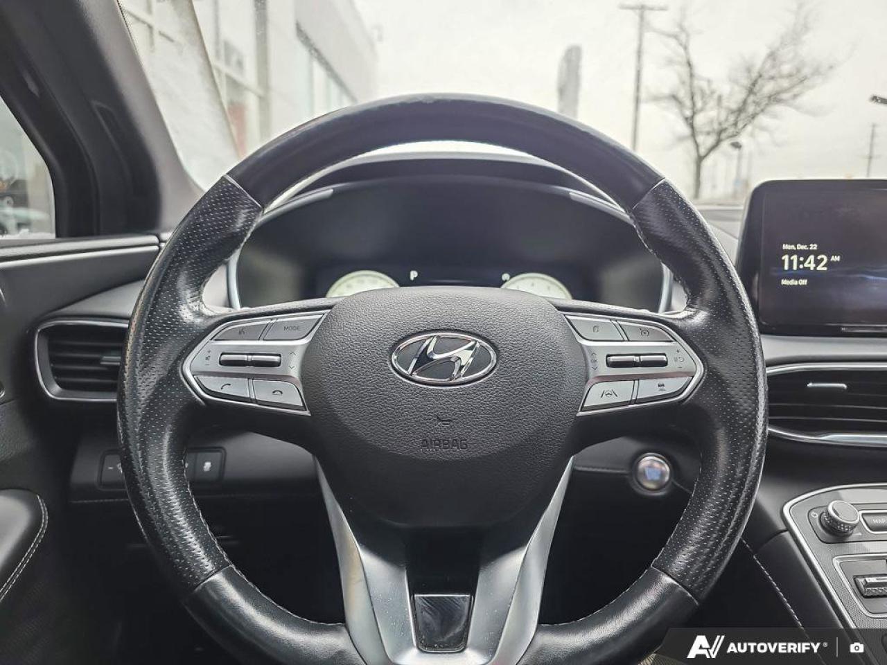 2023 Hyundai Santa Fe Ultimate Calligraphy Photo