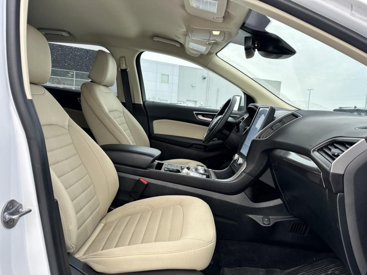 2024 Ford Edge SEL Photo