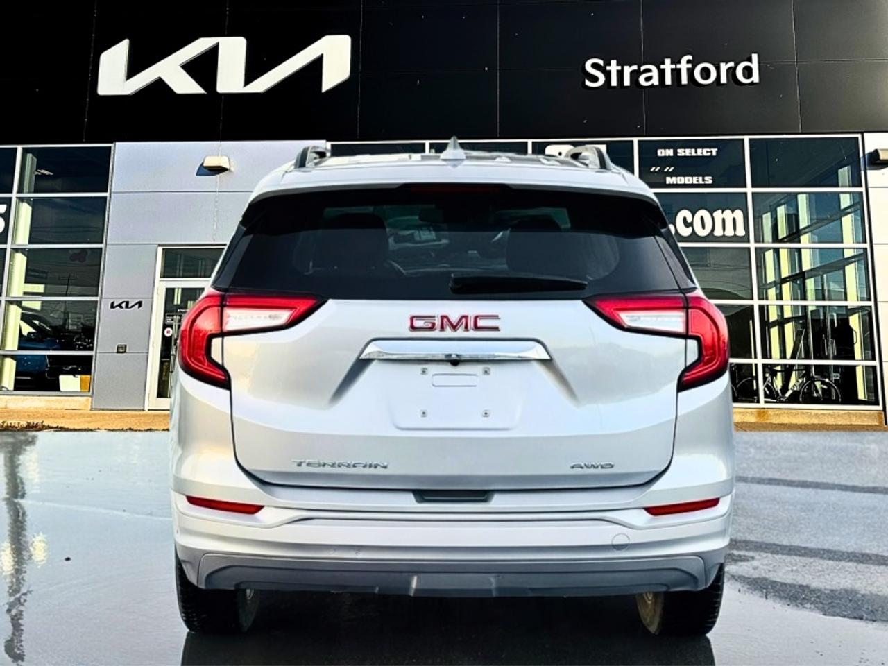 2023 GMC Terrain SLE AWD Photo