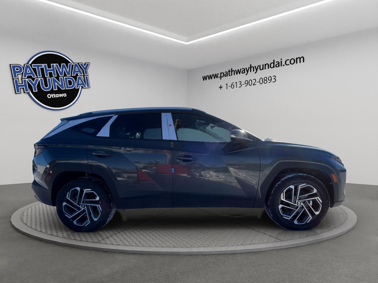 2026 Hyundai Tucson Hybrid Ultimate Photo2