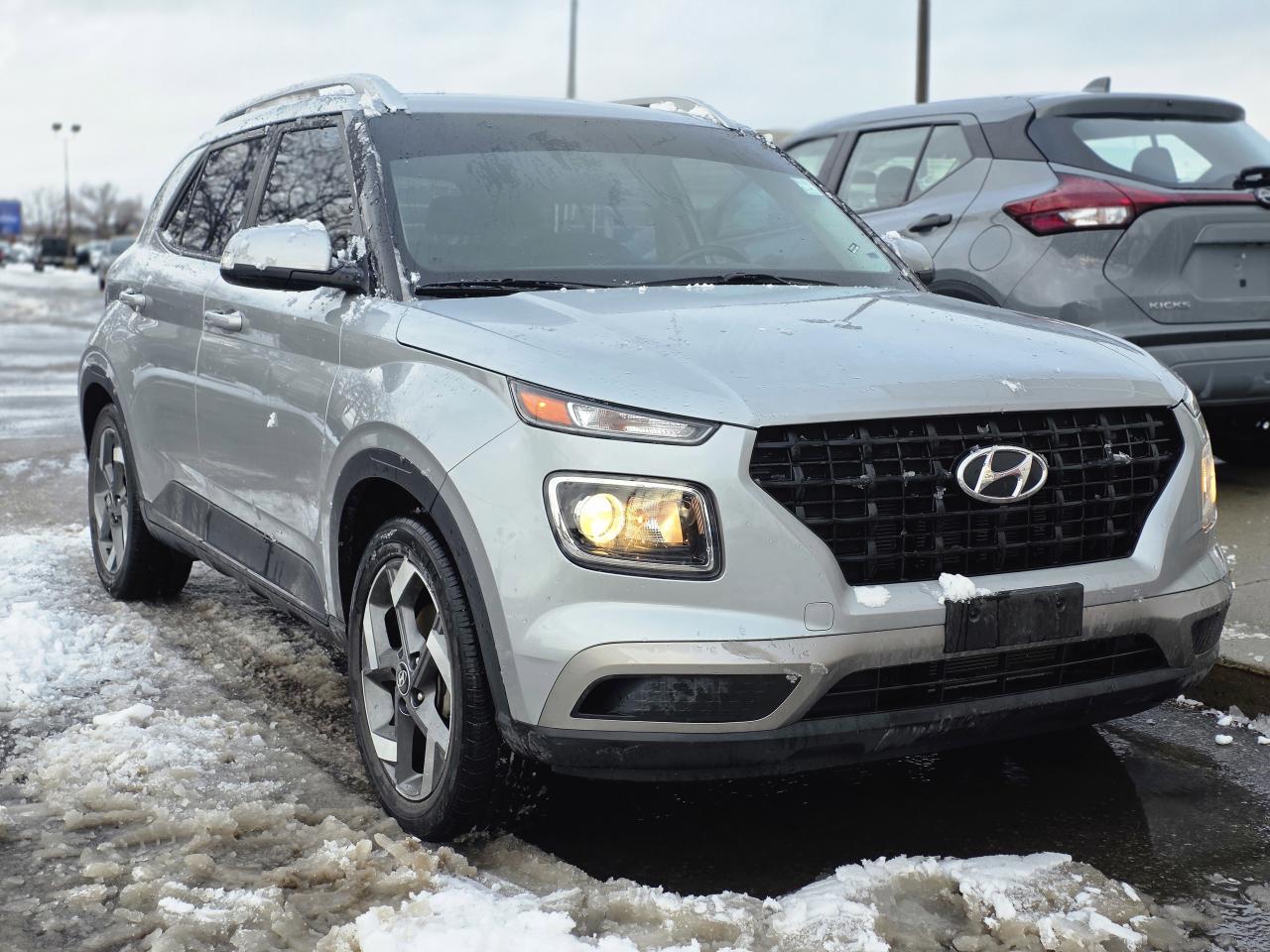 2020 Hyundai Venue Trend Photo2