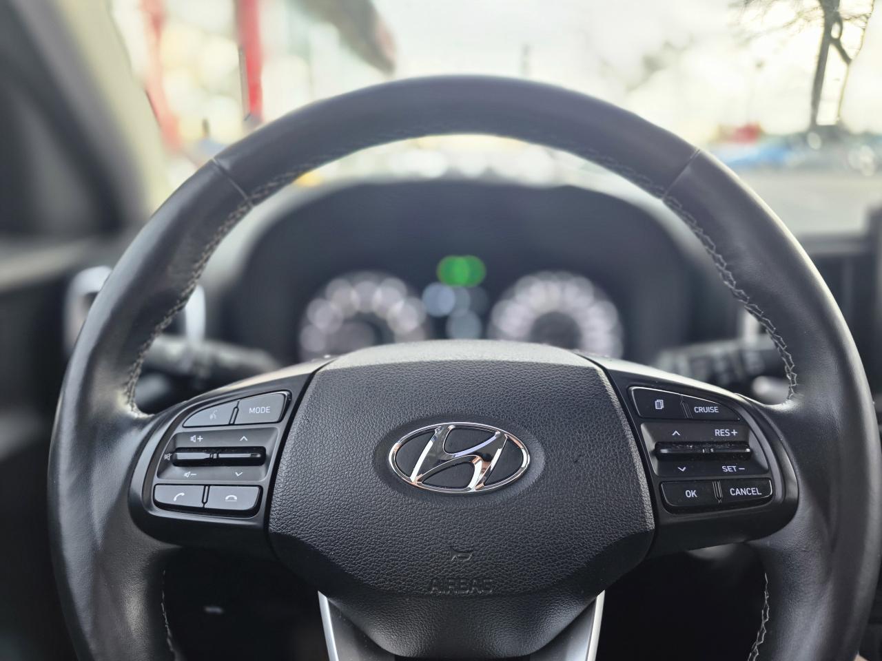 2020 Hyundai Venue Trend Photo