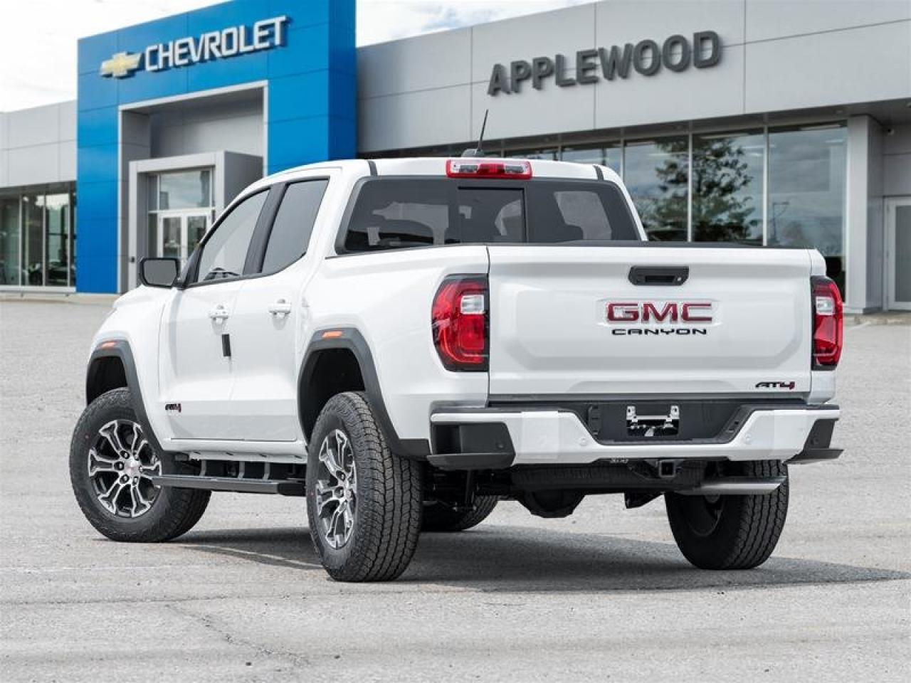 2025 GMC Canyon AT4 Photo4
