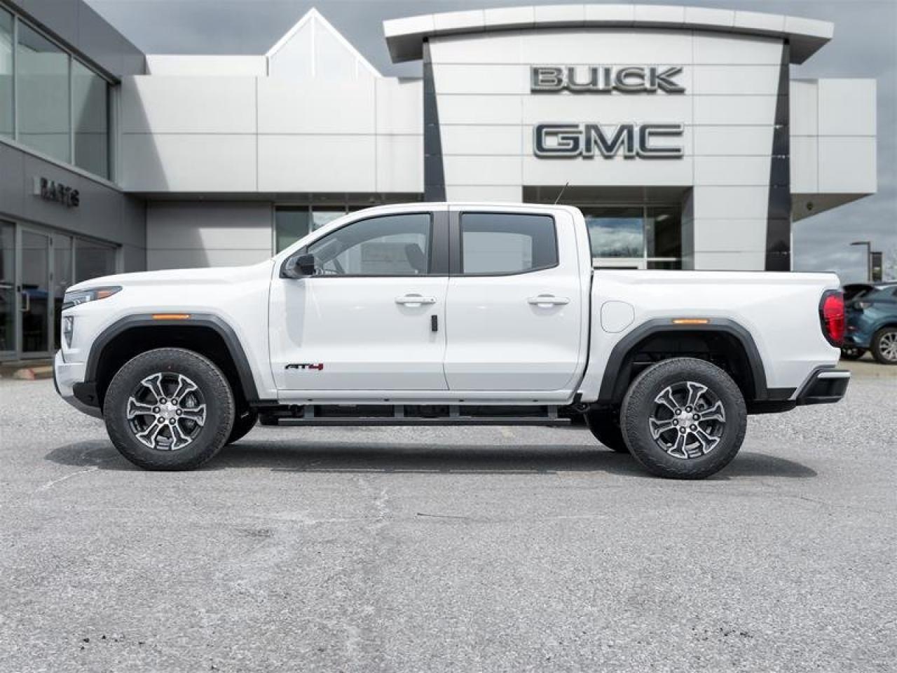 2025 GMC Canyon AT4 Photo