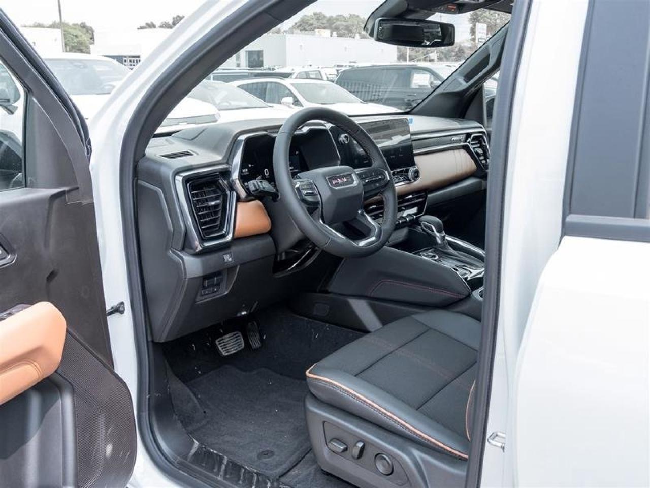 2025 GMC Canyon AT4 Photo