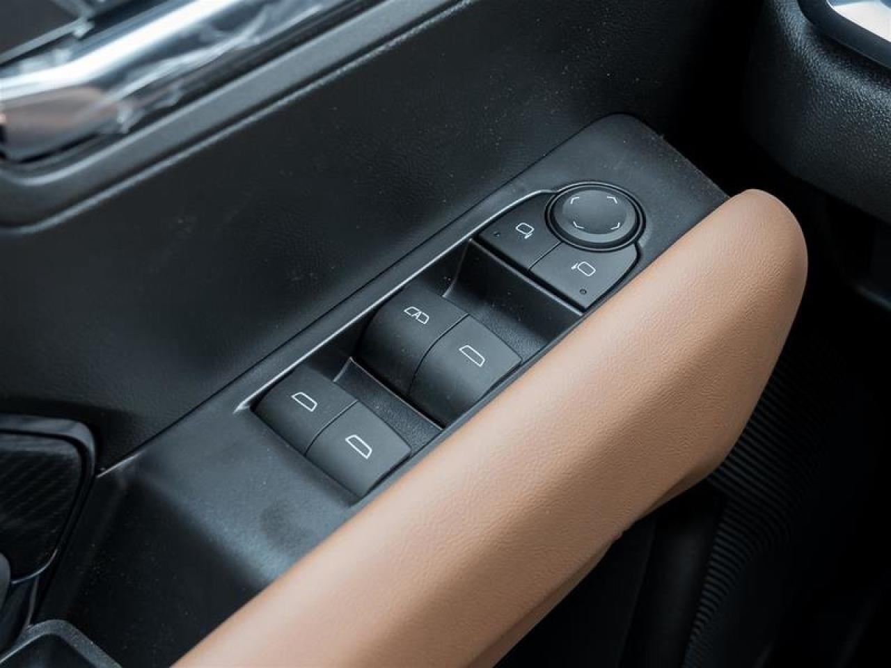 2025 GMC Canyon AT4 Photo