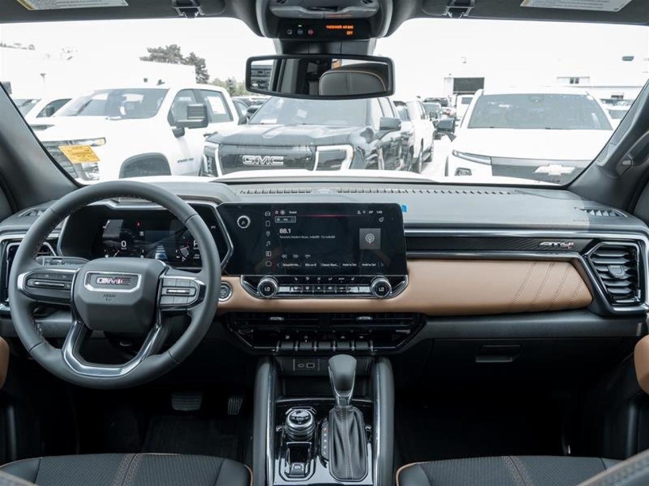 2025 GMC Canyon AT4 Photo