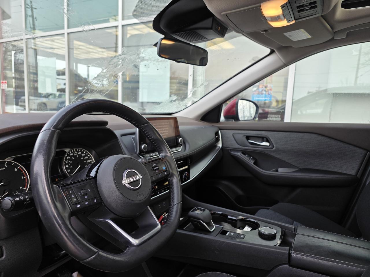 2022 Nissan Rogue SV AWD | Android Auto | Apple Car Play | Heated Seats | Photo