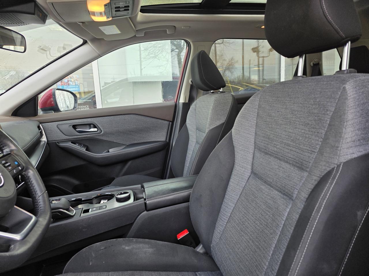 2022 Nissan Rogue SV AWD | Android Auto | Apple Car Play | Heated Seats | Photo