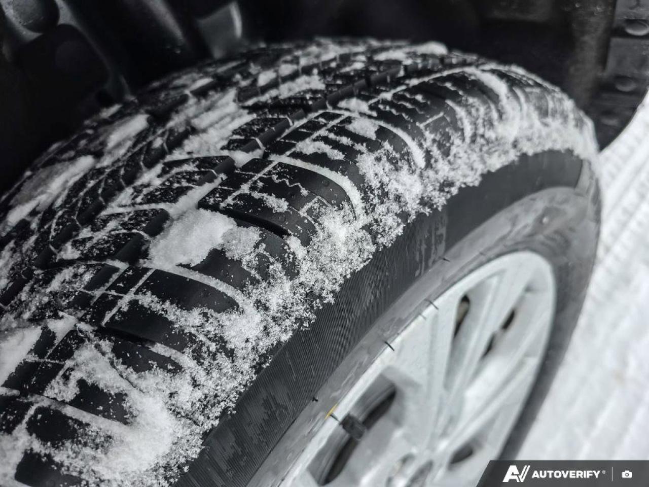 2023 Ford Escape Active AWD | Apple CarPlay | Android Auto | Photo