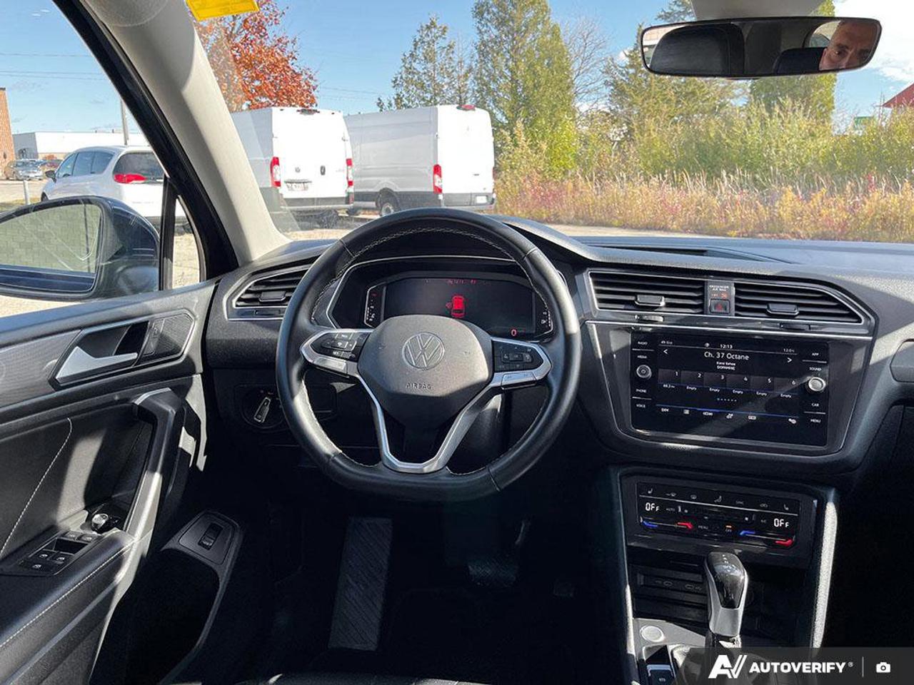 2024 Volkswagen Tiguan Comfortline | AWD | Heated Seats | Heated Steering Wheel | Apple Carplay | Android Auto | Photo
