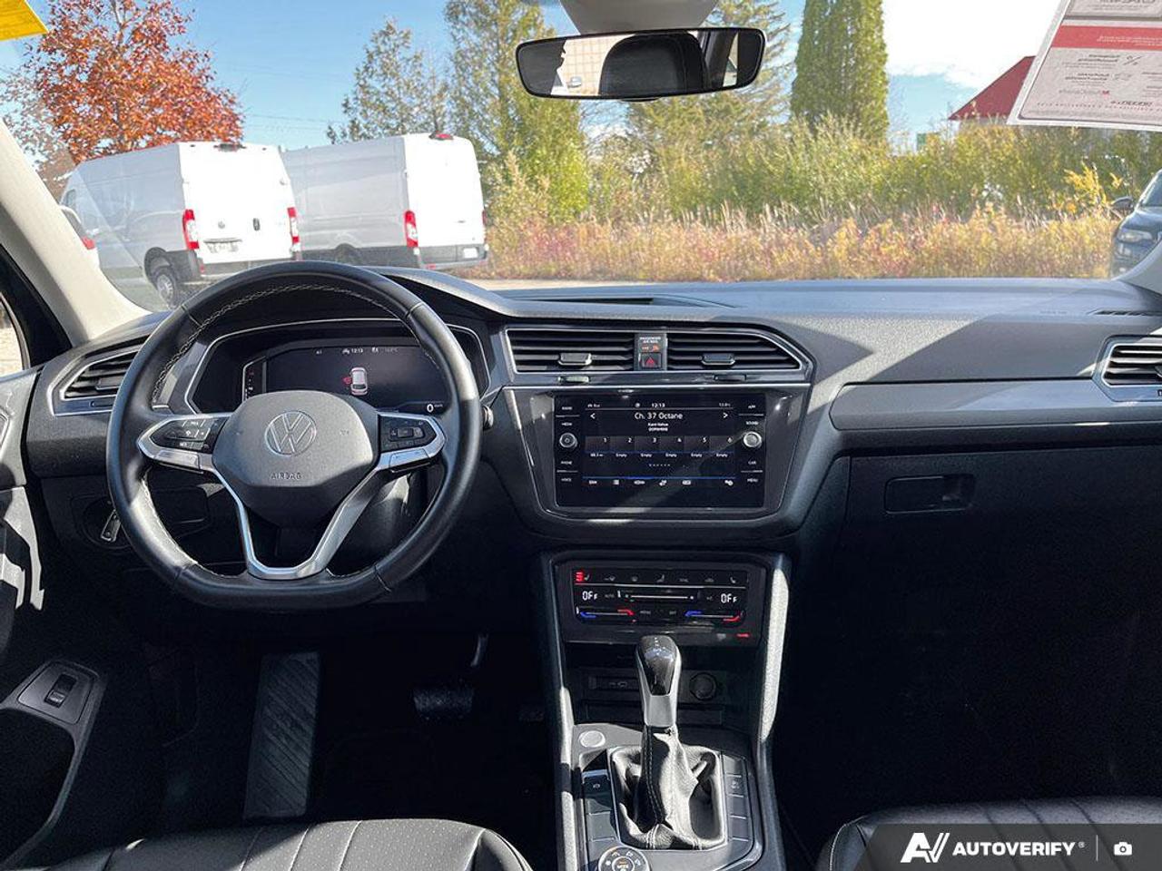 2024 Volkswagen Tiguan Comfortline | AWD | Heated Seats | Heated Steering Wheel | Apple Carplay | Android Auto | Photo