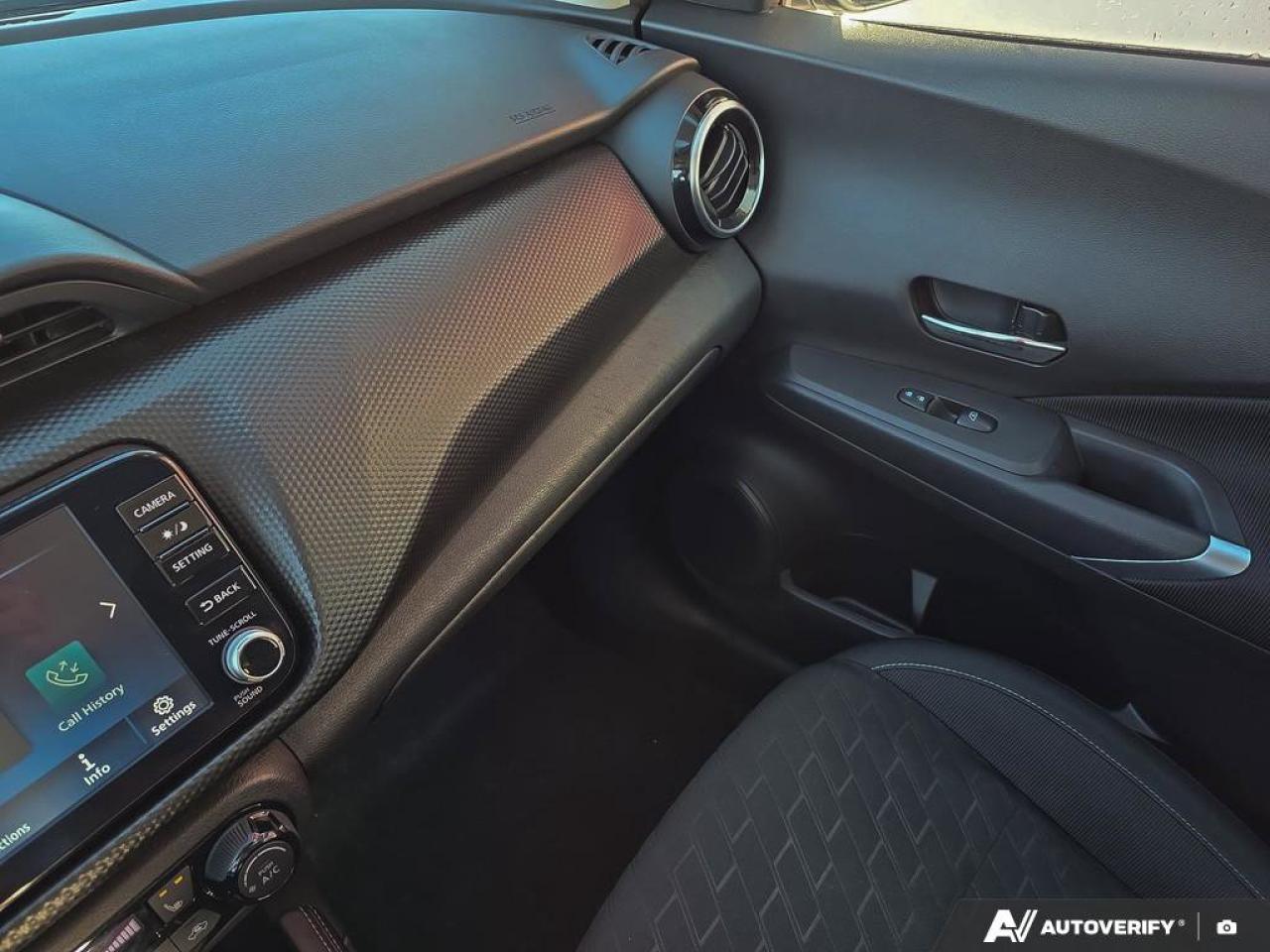 2024 Nissan Kicks SV | Heated Seats | Back-Up Camera | Android Auto | Photo