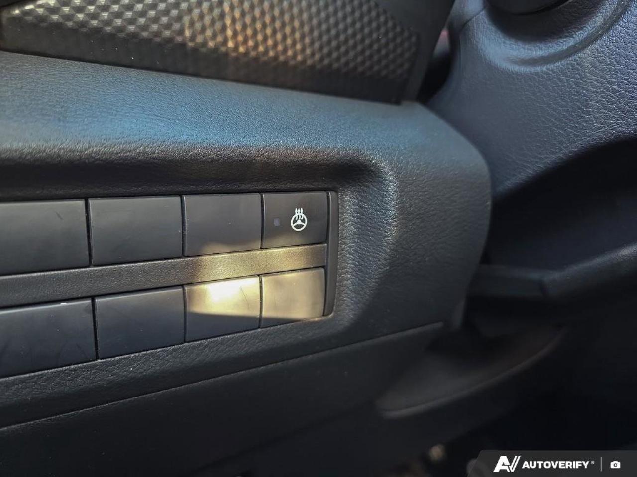 2024 Nissan Kicks SV | Heated Seats | Back-Up Camera | Android Auto | Photo