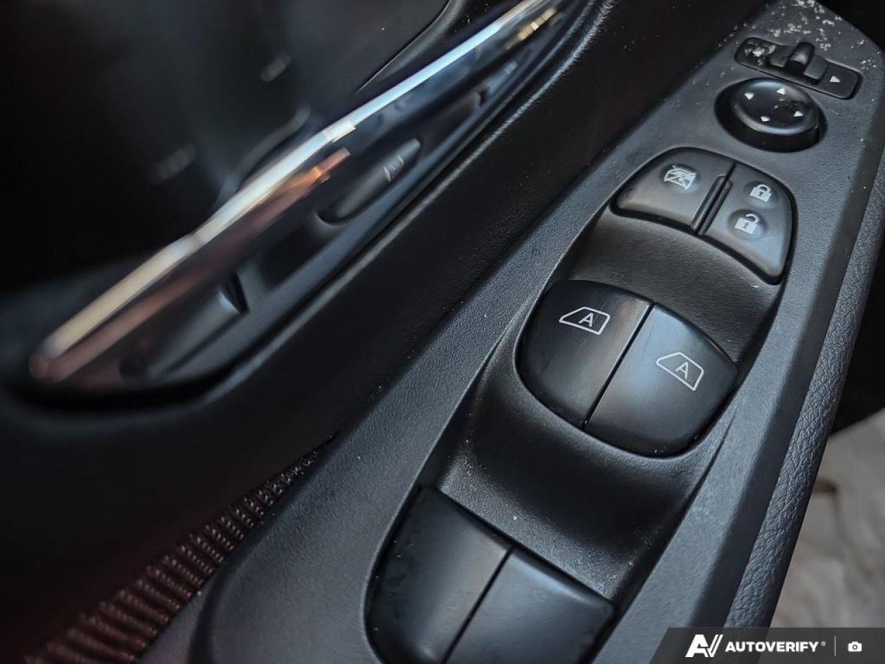 2024 Nissan Kicks SV | Heated Seats | Back-Up Camera | Android Auto | Photo