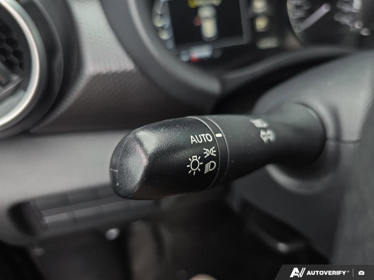 2024 Nissan Kicks SV | Heated Seats | Back-Up Camera | Android Auto | Photo