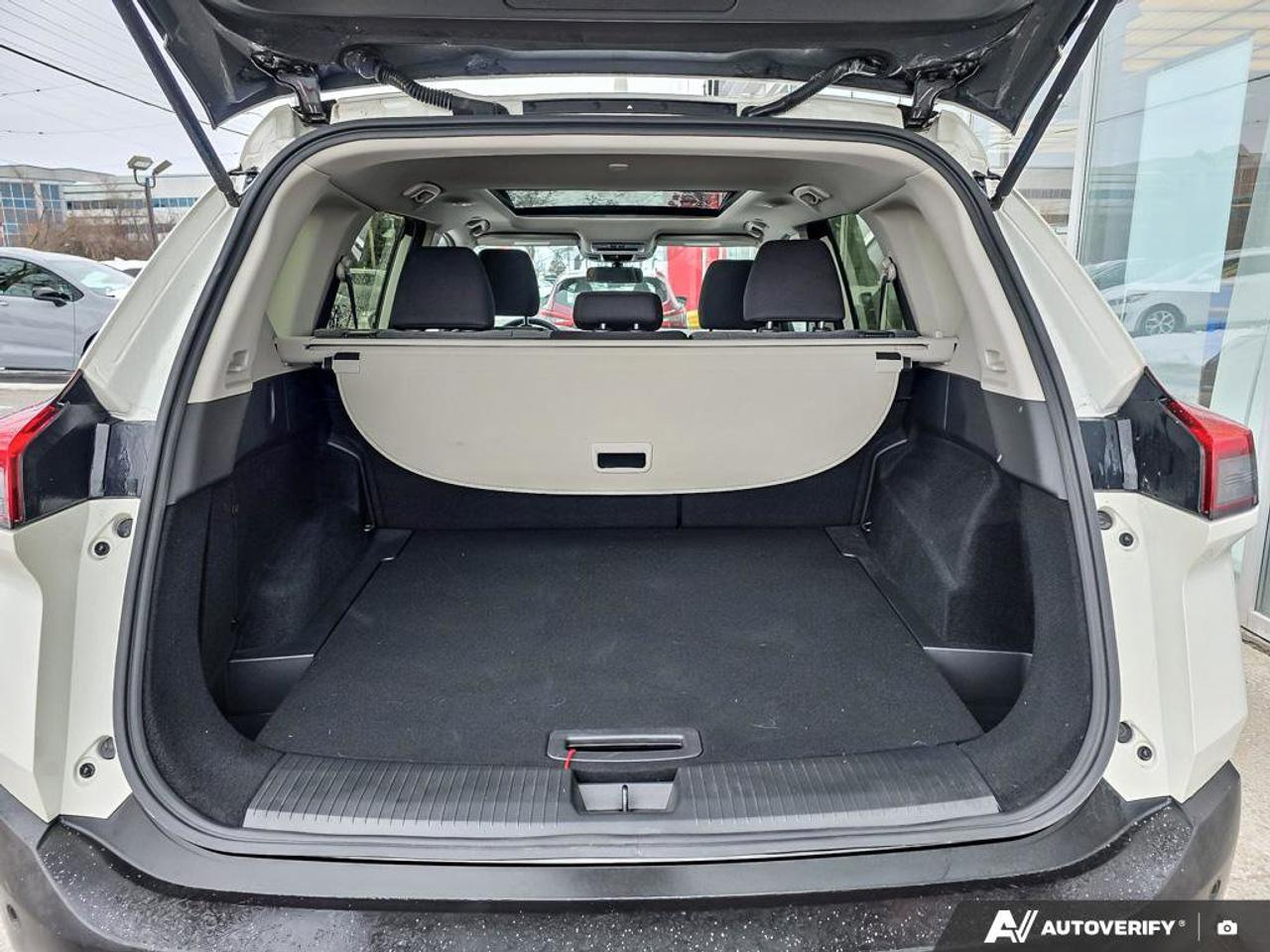 2023 Nissan Rogue SV Moonroof AWD | Android Auto | Apple Car Play | Photo