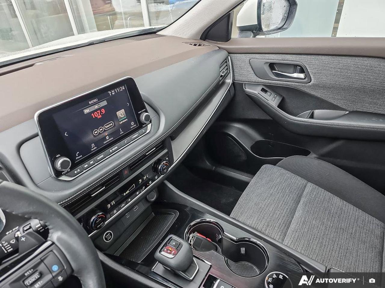 2023 Nissan Rogue SV Moonroof AWD | Android Auto | Apple Car Play | Photo