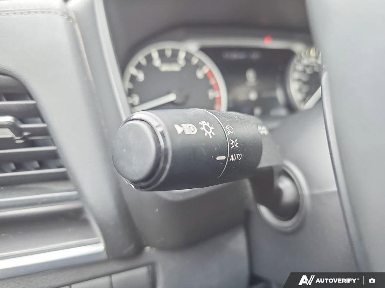 2023 Nissan Rogue SV Moonroof AWD | Android Auto | Apple Car Play | Photo