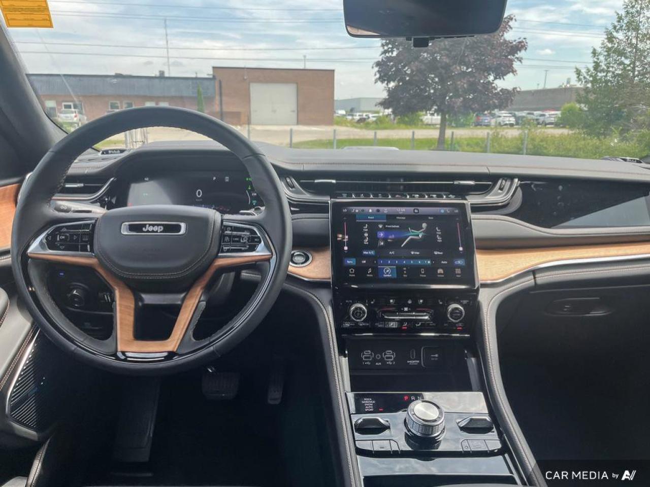 2023 Jeep Grand Cherokee 4xe Summit Reserve | Navigation | Leather | Sunroof | Remote Start | Rain Sensing Wipers | Photo