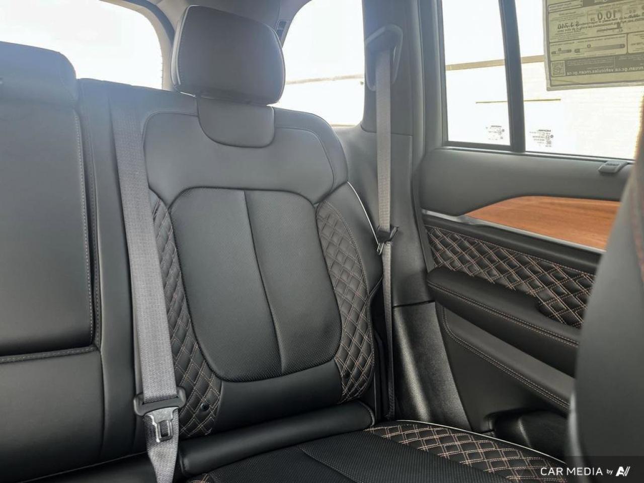 2023 Jeep Grand Cherokee 4xe Summit Reserve | Navigation | Leather | Sunroof | Remote Start | Rain Sensing Wipers | Photo