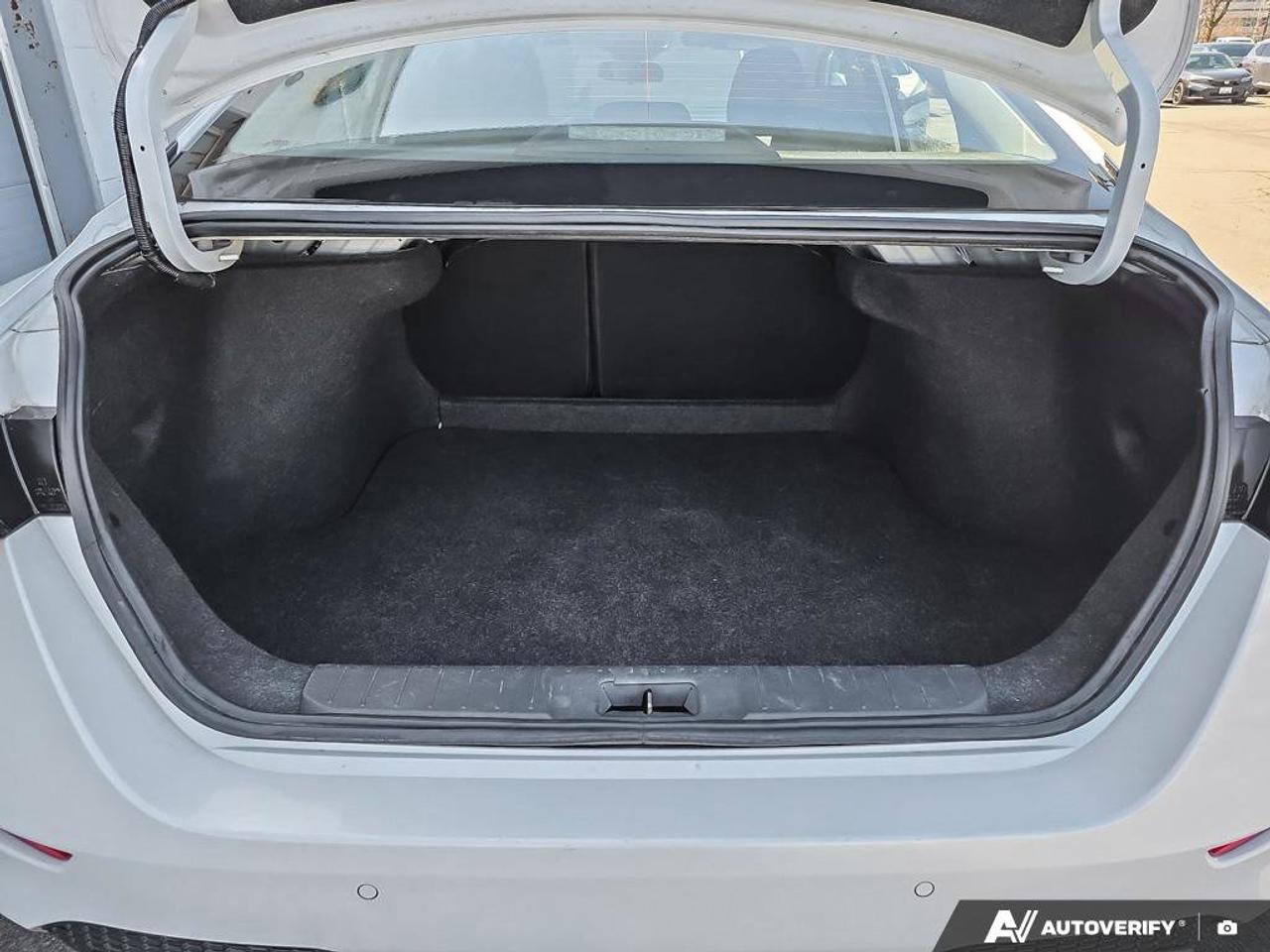 2023 Nissan Sentra SV | Heated Seats | Apple Car Play | Android Auto | Photo