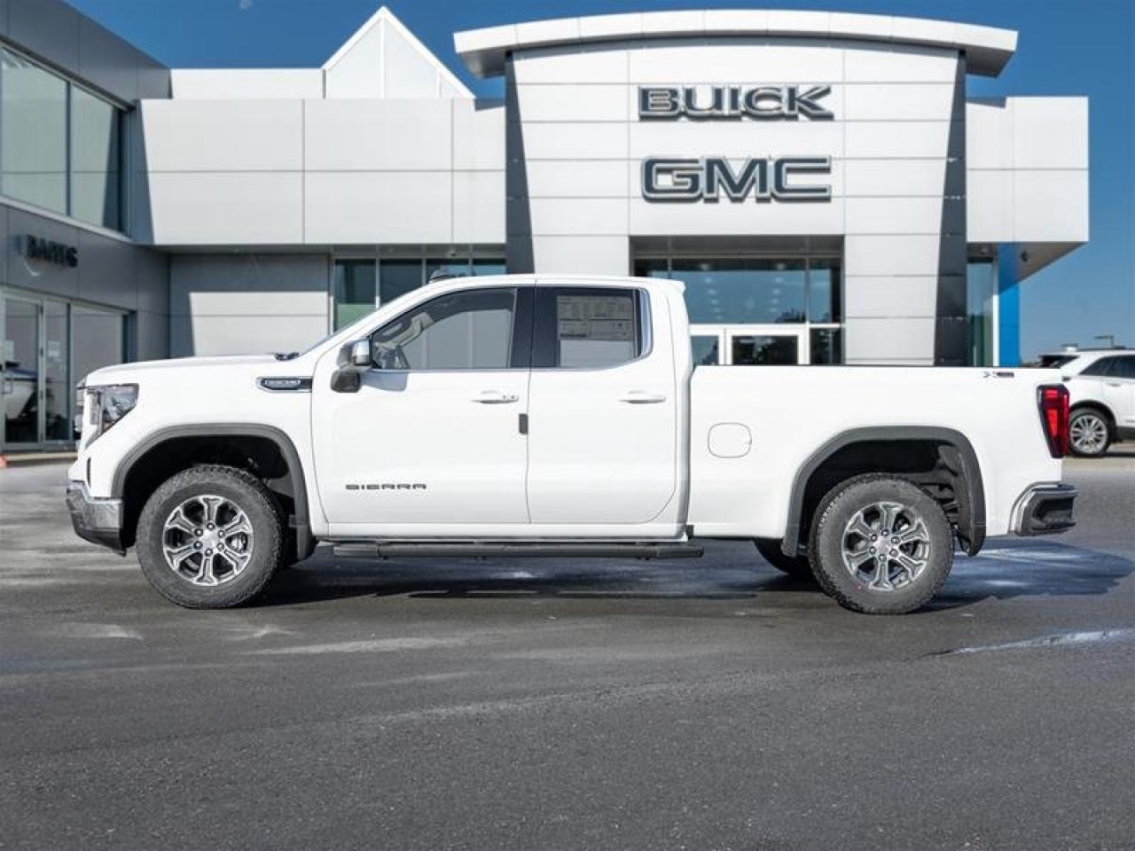 2026 GMC Sierra 1500 SLE Photo