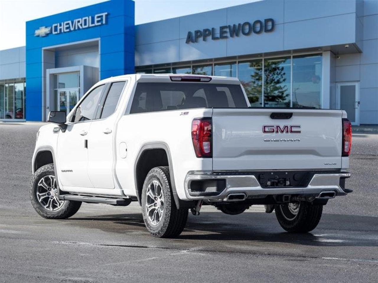 2026 GMC Sierra 1500 SLE Photo