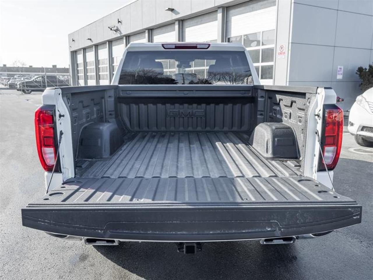 2026 GMC Sierra 1500 SLE Photo