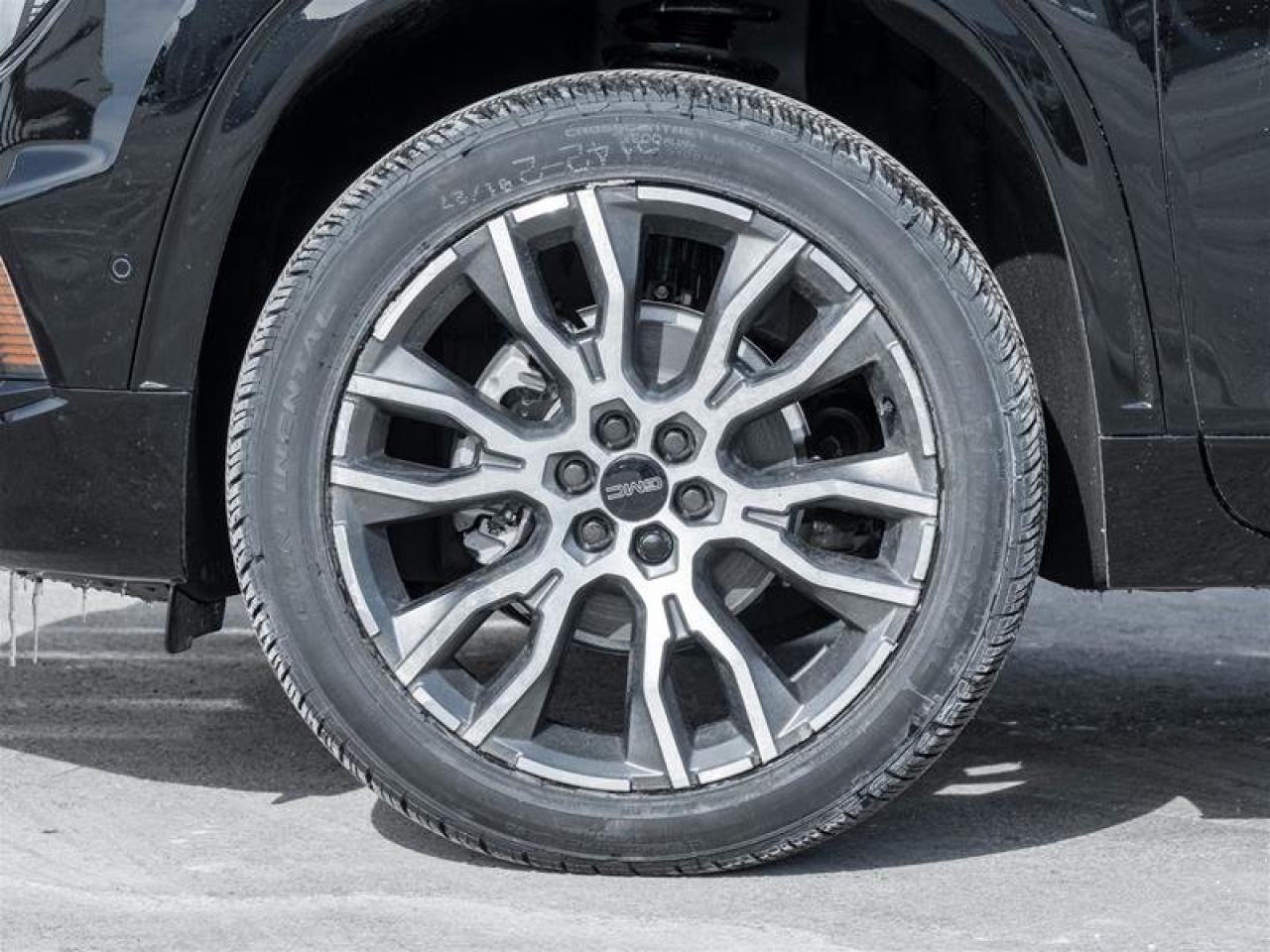 2026 GMC Acadia Denali Ultimate Photo