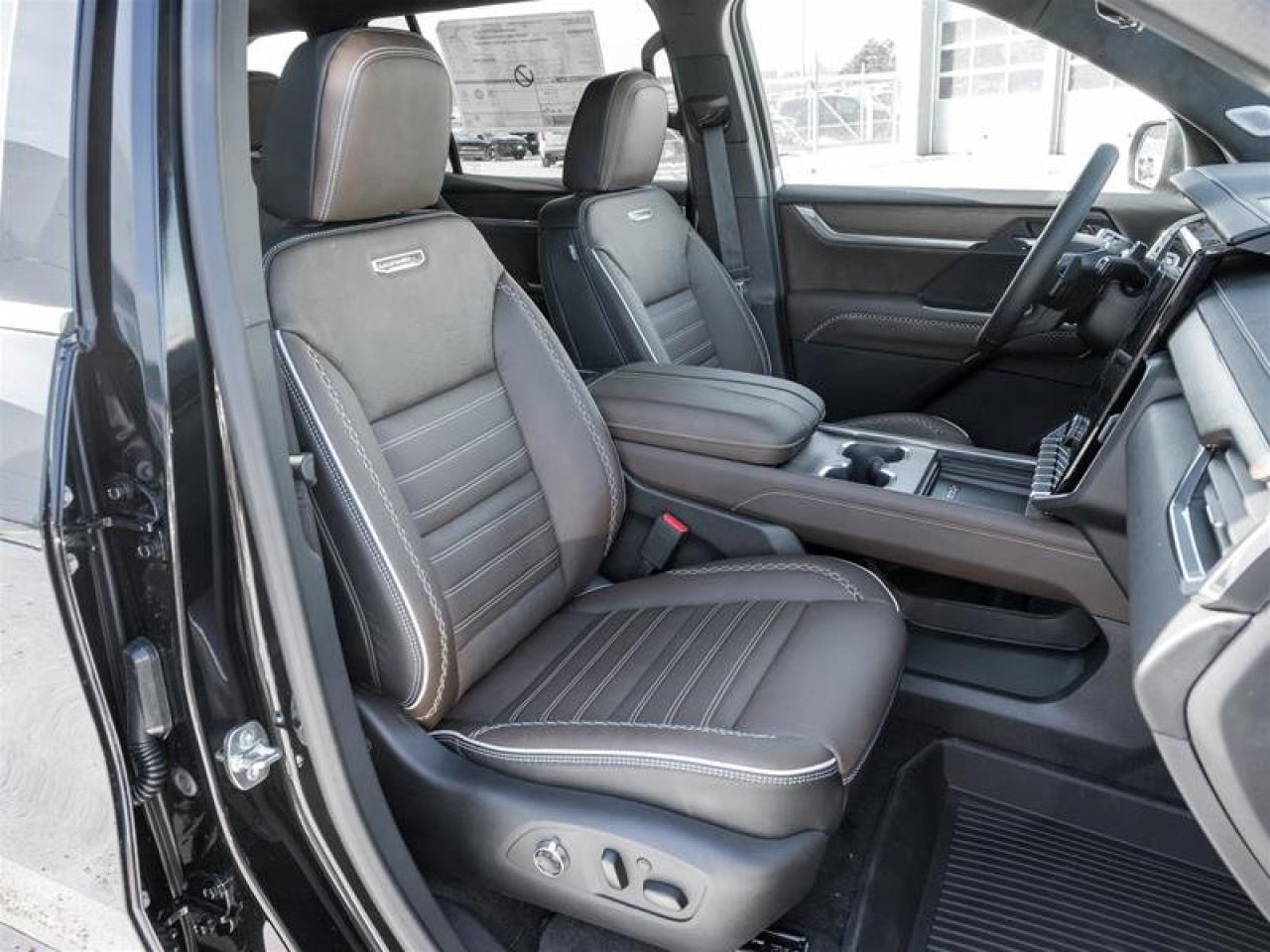 2026 GMC Acadia Denali Ultimate Photo