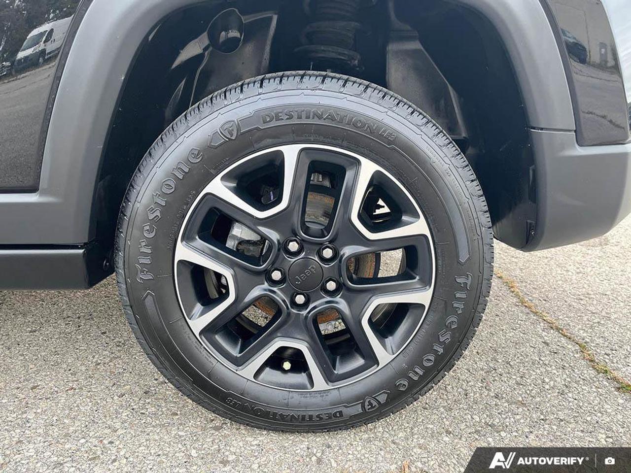 2021 Jeep Compass Trailhawk | Pano Roof | Navigation | Apple Carplay | Photo