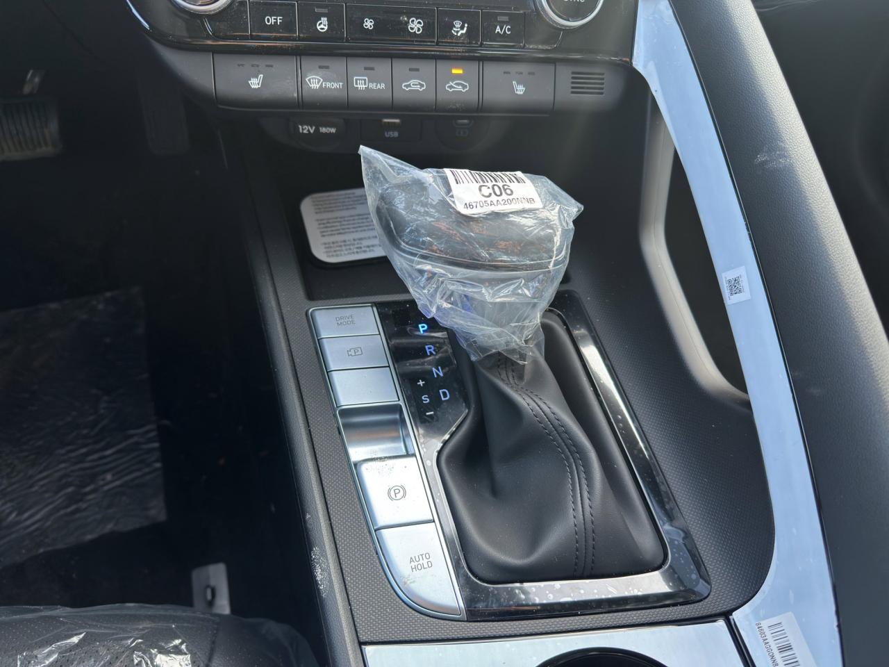 2026 Hyundai Elantra Luxury Photo