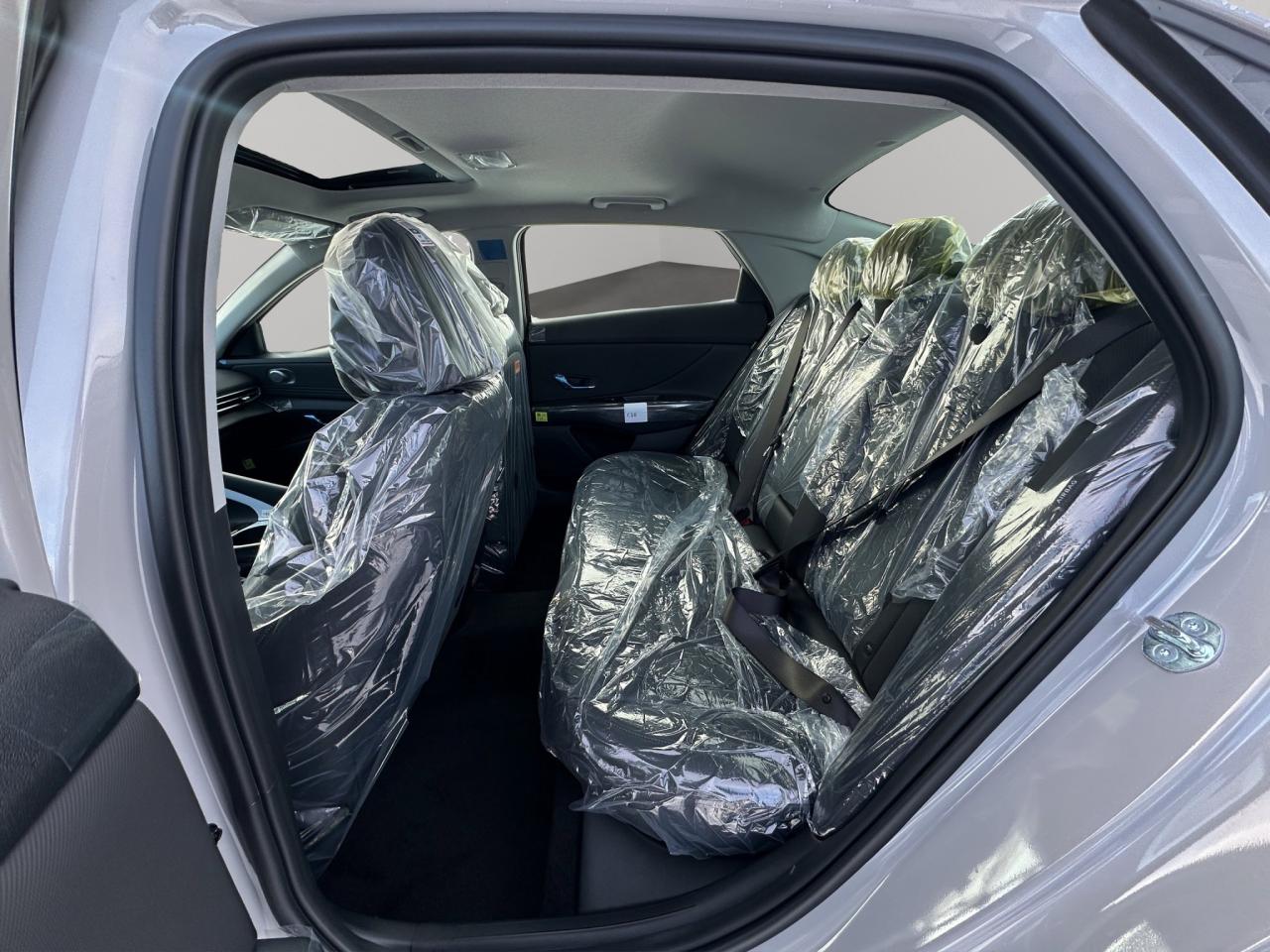 2026 Hyundai Elantra Luxury Photo