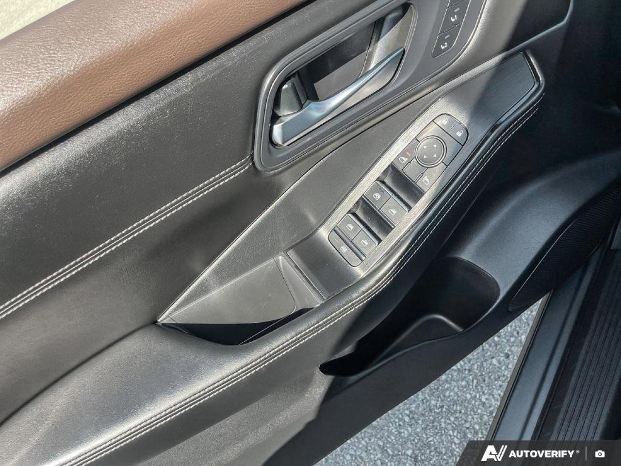 2023 Nissan Rogue SL | Leather | Moonroof | Nav | Safety Tech | Photo