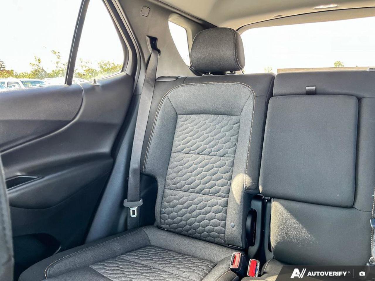 2021 Chevrolet Equinox LT | Apple Carplay | Heated Seats | Safety Tech | Photo