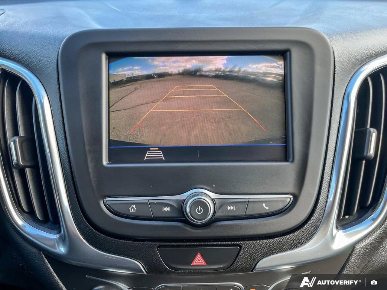 2021 Chevrolet Equinox LT | Apple Carplay | Heated Seats | Safety Tech | Photo