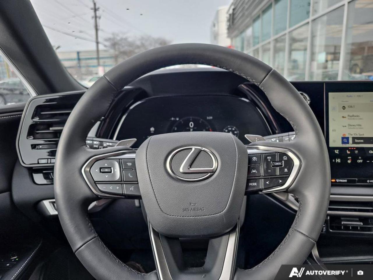 2025 Lexus RX 350 | AWD |   wireless Apple CarPlay & Android Auto | Lexus Safety Suite 3.0 | Photo
