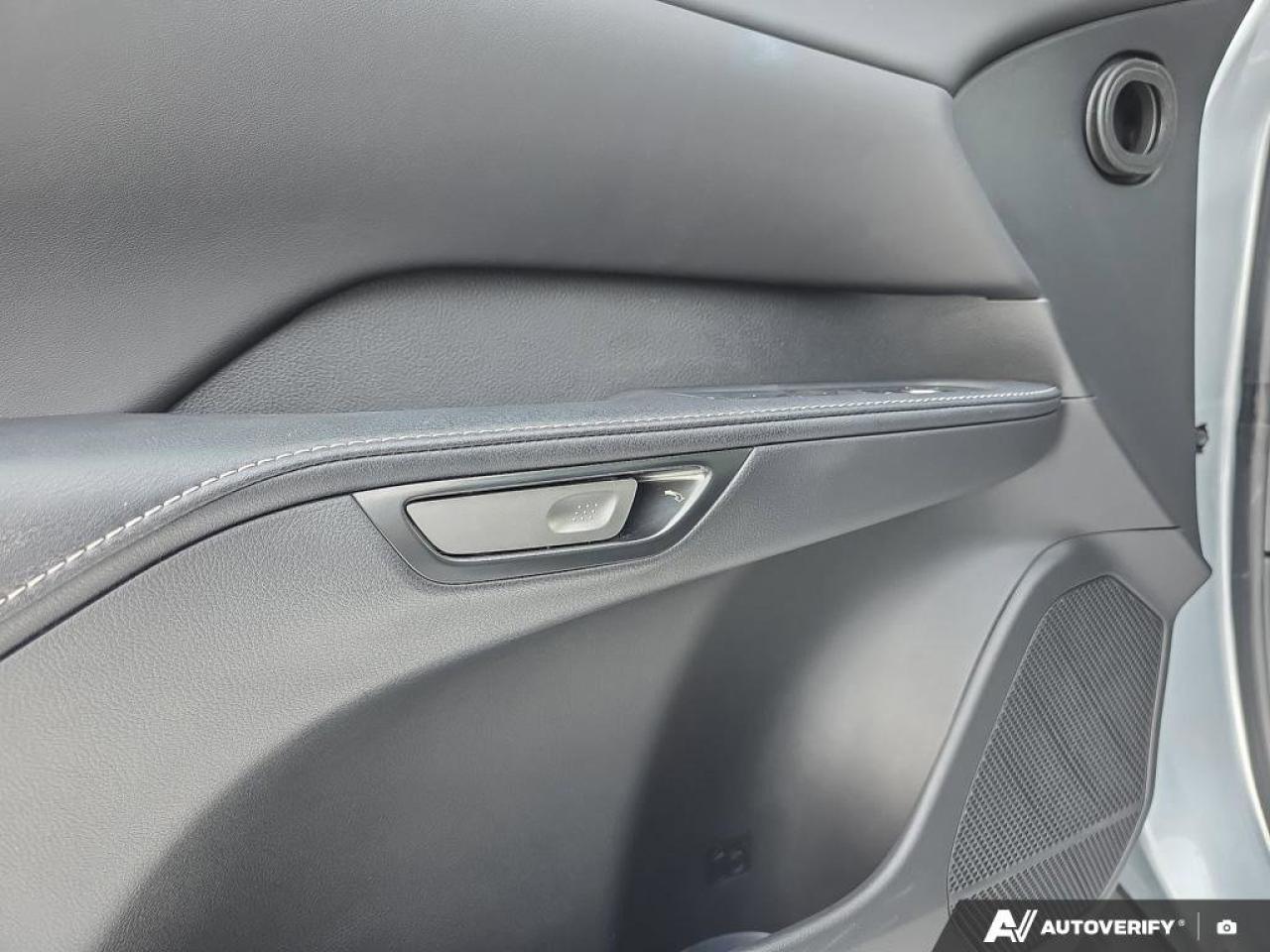 2025 Lexus RX 350 | AWD |   wireless Apple CarPlay & Android Auto | Lexus Safety Suite 3.0 | Photo