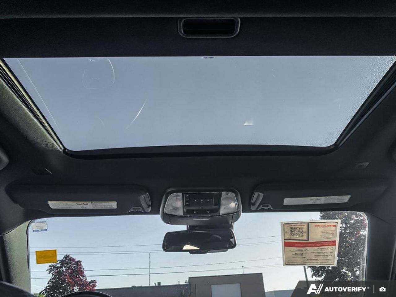 2023 Dodge Charger SXT | Leather | Nav | Moonroof | Safety Tech | Photo