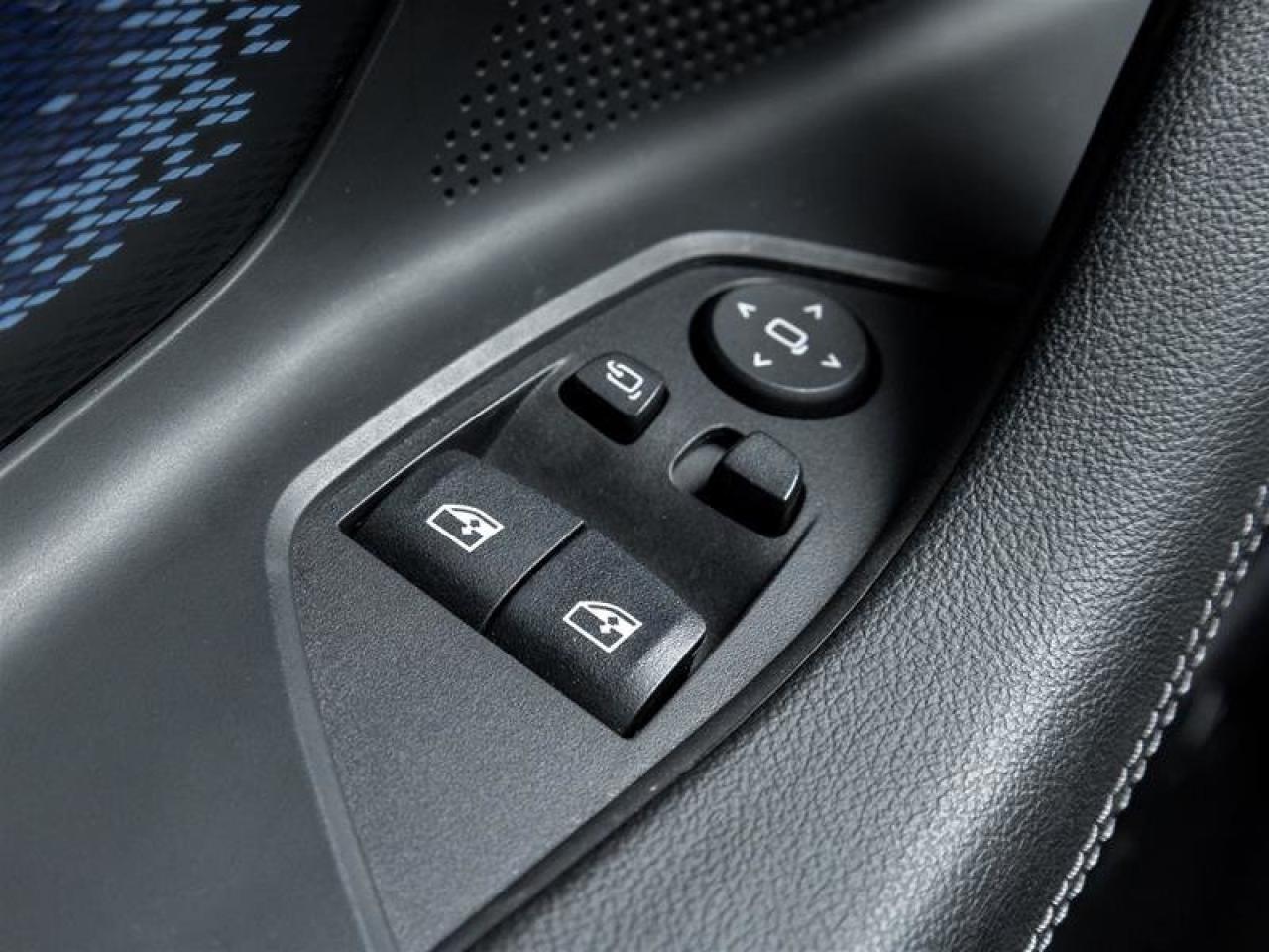 2023 BMW M2 Coupe Photo