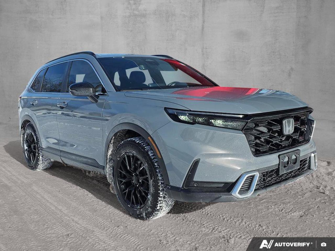 2024 Honda CR-V Hybrid Touring AWD | Apple Car Play | Multi-Angle Rearview Camera | Photo