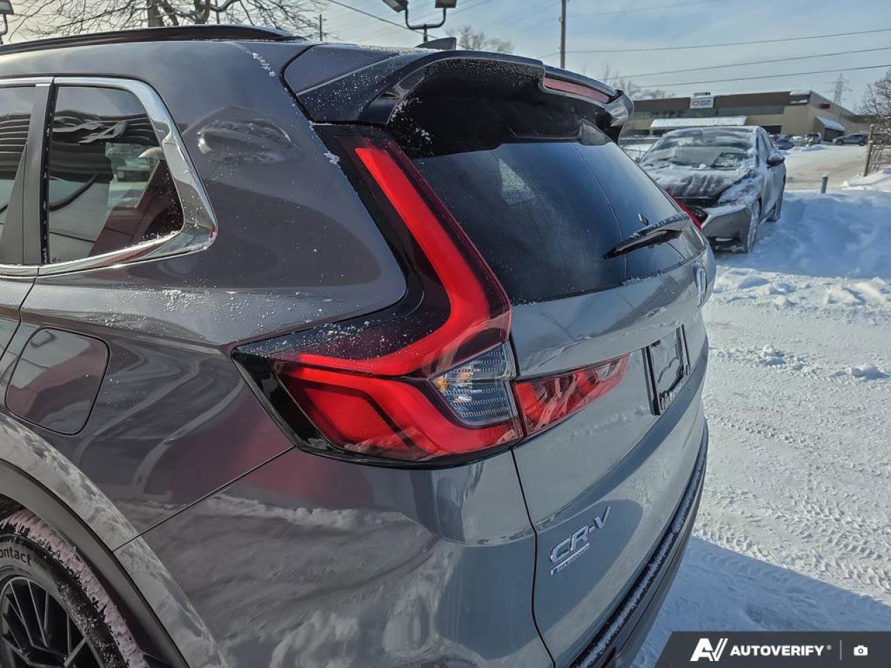 2024 Honda CR-V Hybrid Touring AWD | Apple Car Play | Multi-Angle Rearview Camera | Photo